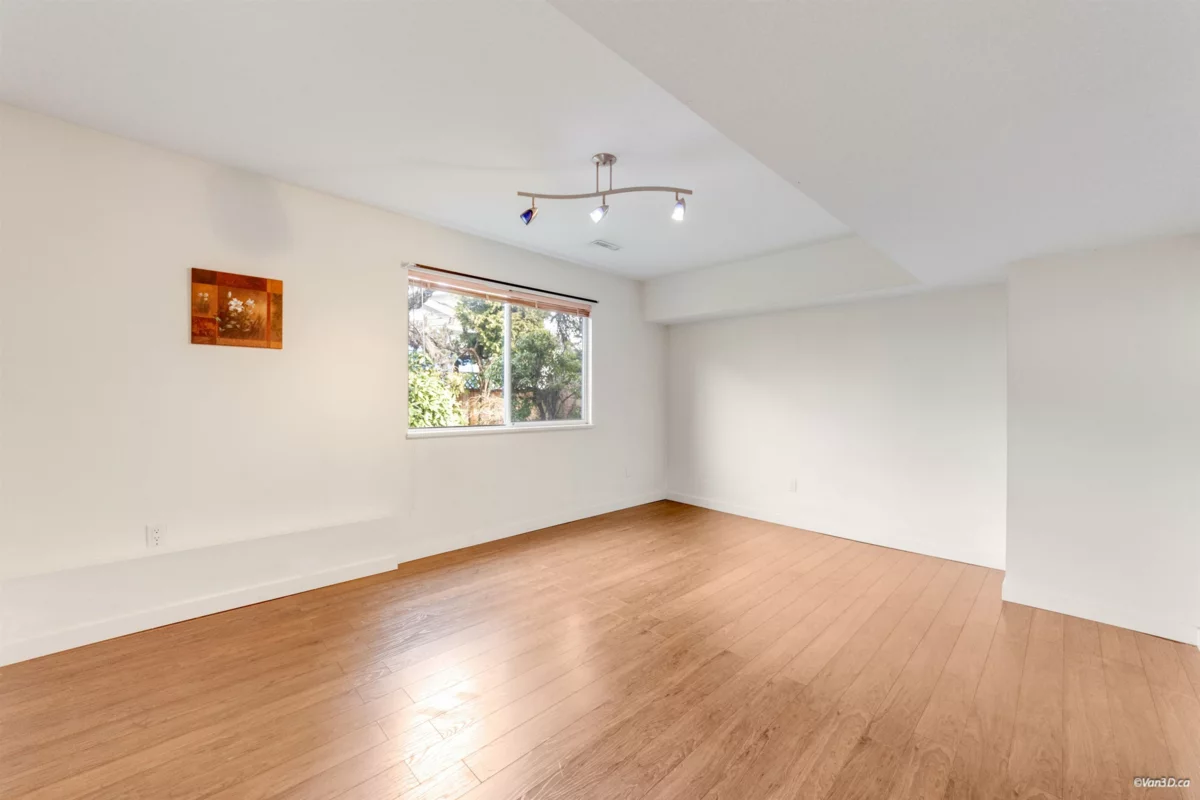 Hallway Photo of 3315 El Casa Court, Coquitlam, BC