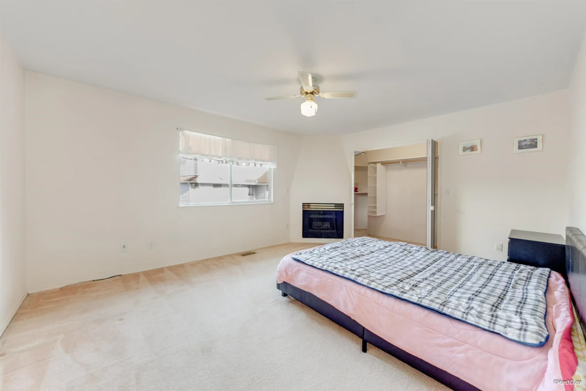 Walk-In Closet Photo of 3315 El Casa Court, Coquitlam, BC