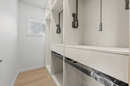 Basement Recreation Room Photo of 3 5091 Buxton Street, Burnaby, BC