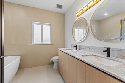 Laundry Room Photo of 3 5091 Buxton Street, Burnaby, BC