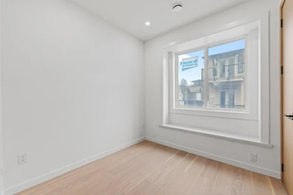Office / Den Photo of 3 5091 Buxton Street, Burnaby, BC