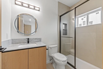 Powder Room Photo of 3 5091 Buxton Street, Burnaby, BC