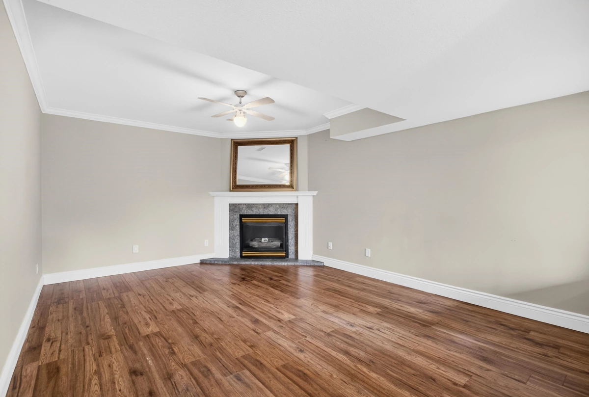 Laundry Room Photo of 23258 121a Avenue, Maple Ridge, BC