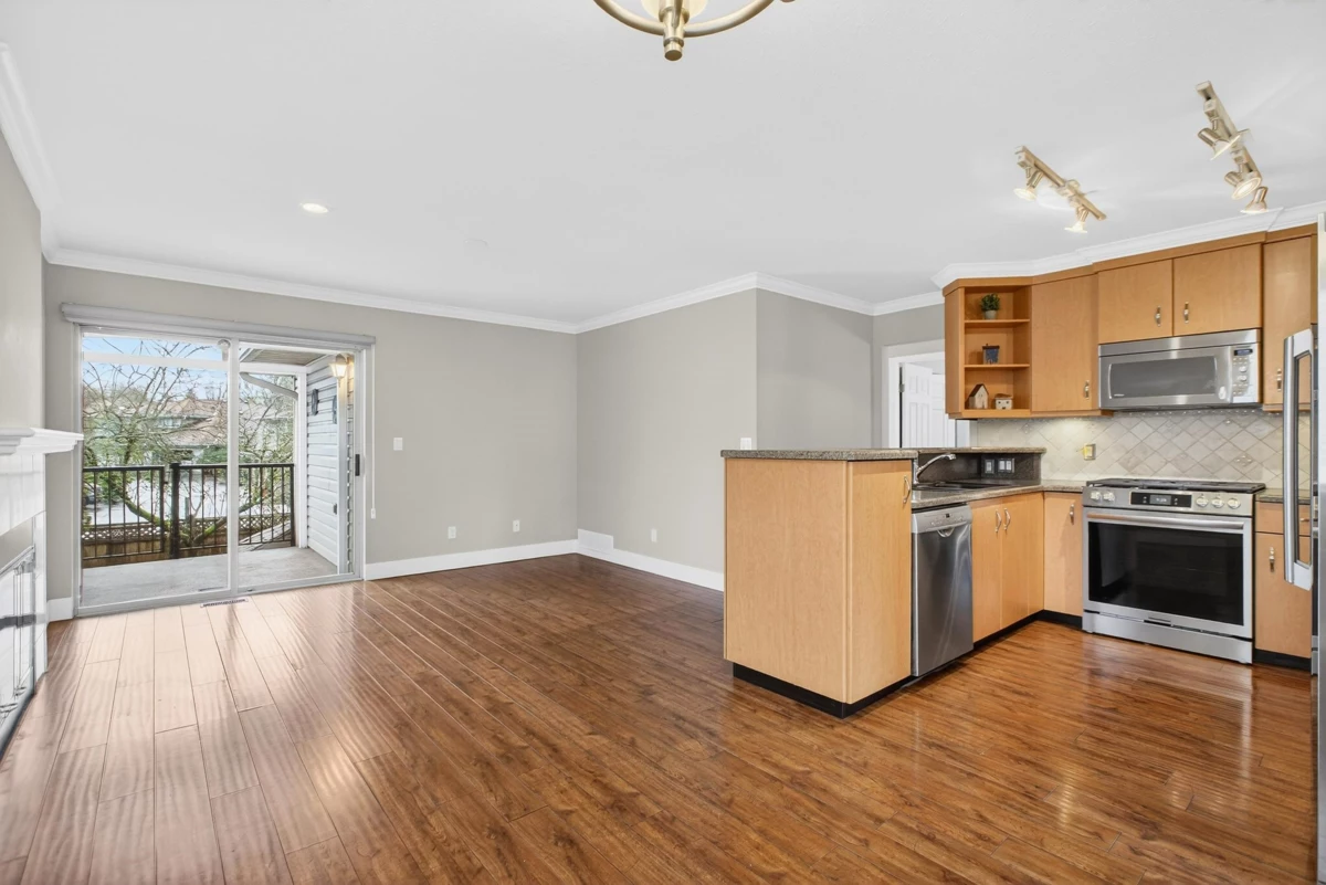 Primary Bedroom Photo of 23258 121a Avenue, Maple Ridge, BC