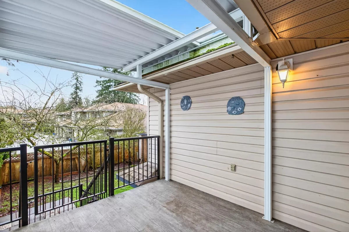 Staircase Photo of 23258 121a Avenue, Maple Ridge, BC