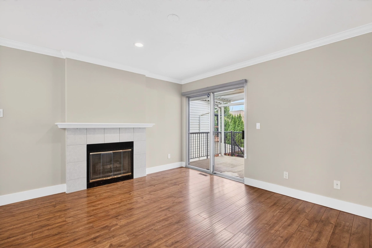 Walk-In Closet Photo of 23258 121a Avenue, Maple Ridge, BC