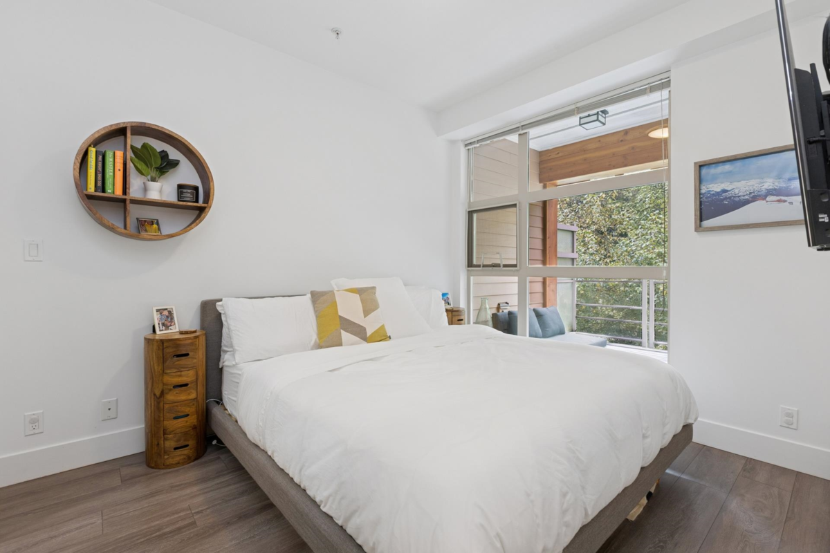 Office / Den Photo of 406 3606 Aldercrest Drive, North Vancouver, BC