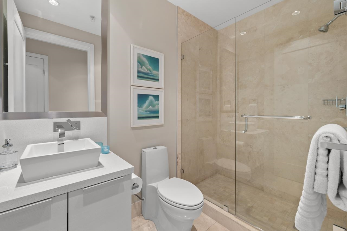 Basement Recreation Room Photo of 406 1616 Columbia Street, Vancouver, BC