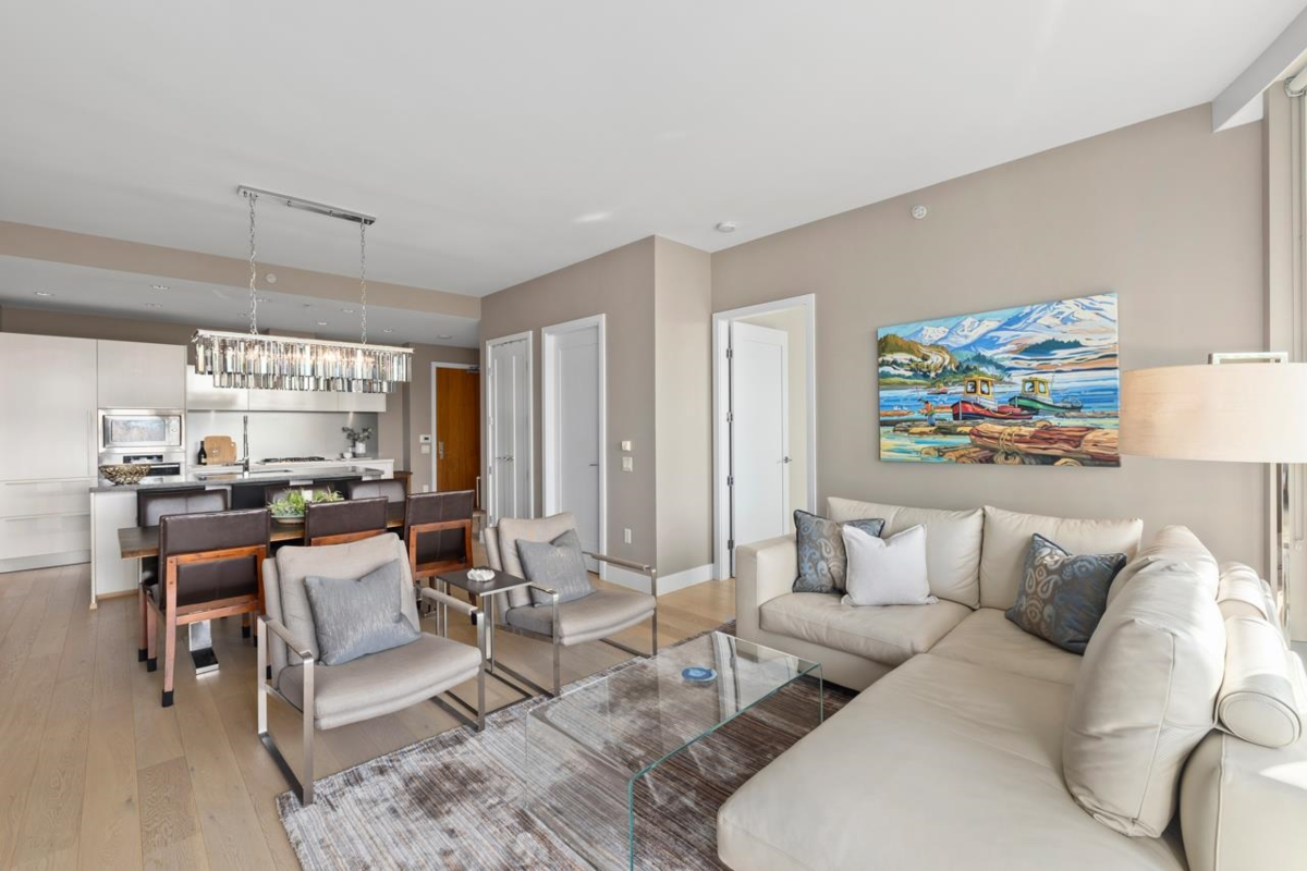 Dining Area Photo of 406 1616 Columbia Street, Vancouver, BC