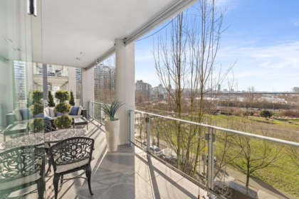 Mudroom Photo of 406 1616 Columbia Street, Vancouver, BC