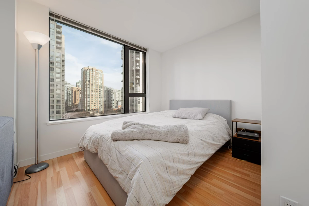 Breakfast Nook Photo of 1003 1295 Richards Street, Vancouver, BC