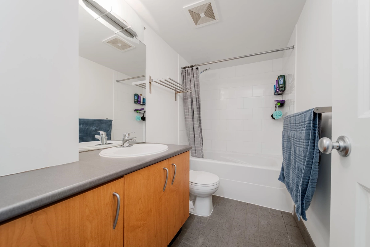 Family Room Photo of 1003 1295 Richards Street, Vancouver, BC