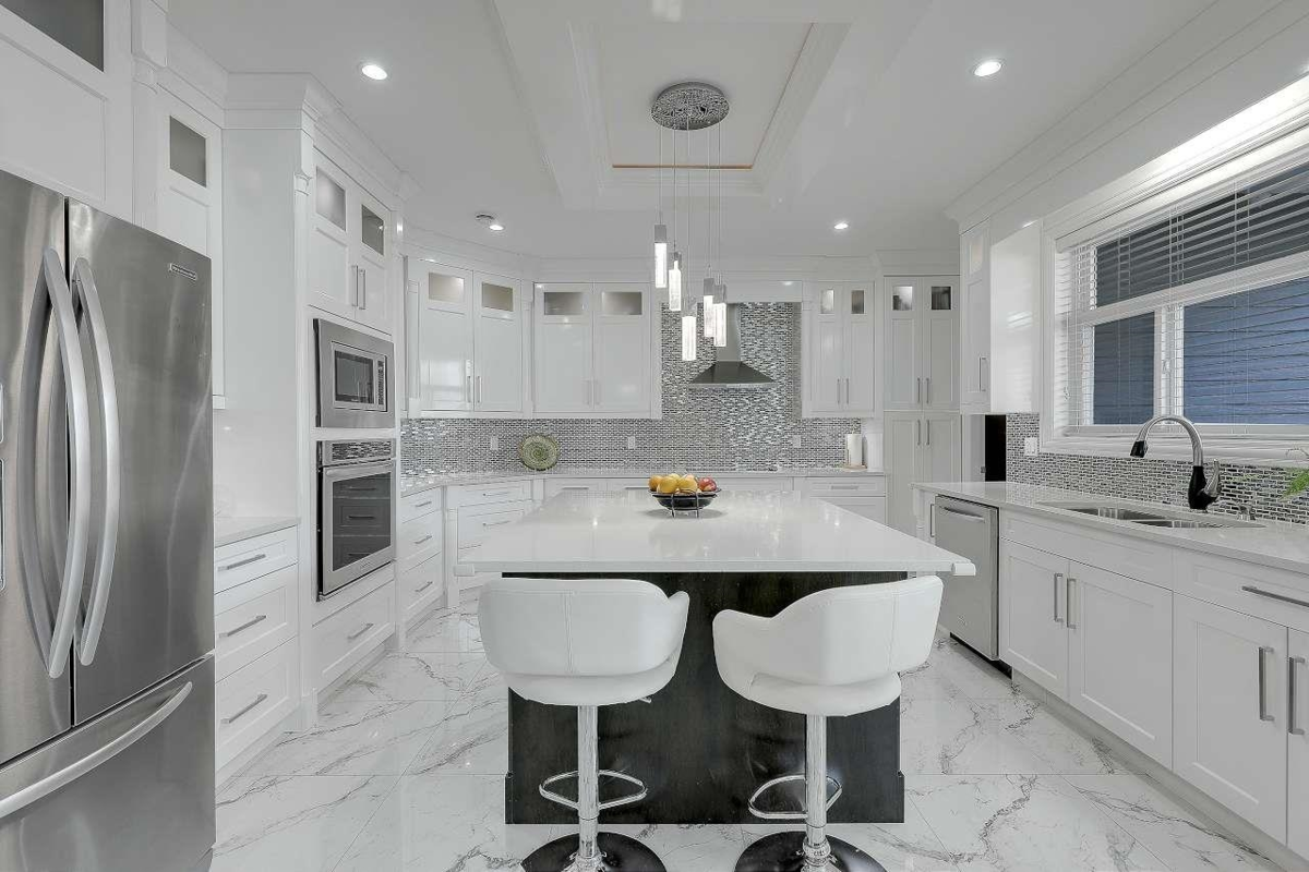 Breakfast Nook Photo of 12853 63a Avenue, Surrey, BC