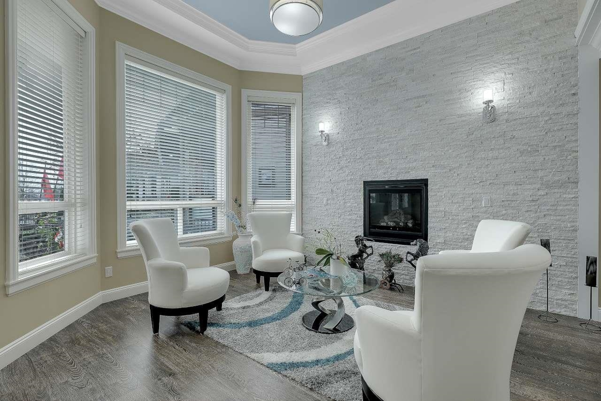 Kitchen Photo of 12853 63a Avenue, Surrey, BC