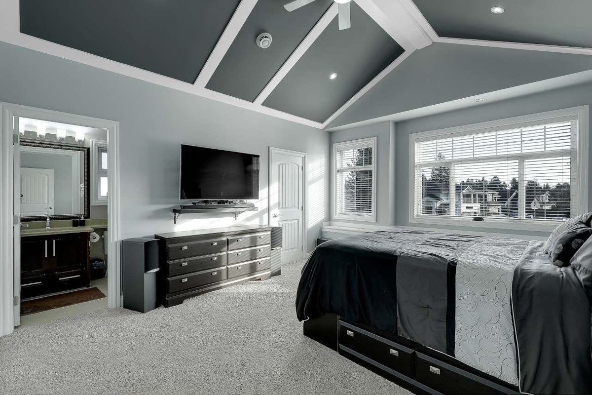 Mudroom Photo of 12853 63a Avenue, Surrey, BC