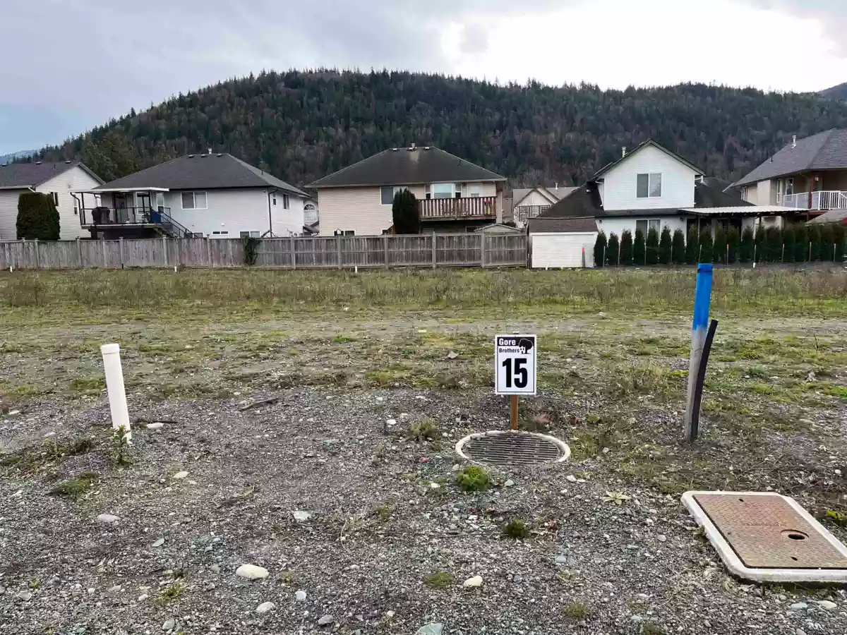 Kitchen Island Photo of 44696 Vandell Drive, Chilliwack, BC