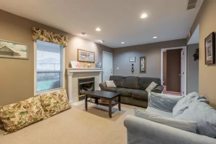 Hallway Photo of 2774 Dehavilland Place, Abbotsford, BC