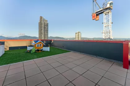 1409 10626 City Parkway, Surrey, BC, Surrey — Apartment/Condo for sale