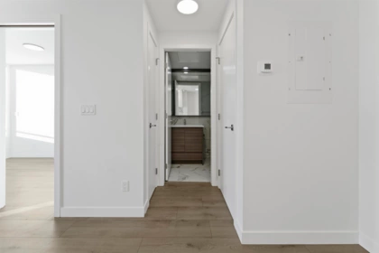 Walk-In Closet Photo of 1409 10626 City Parkway, Surrey, BC