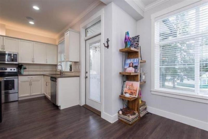 Walk-In Closet Photo of 22 46570 Macken Avenue, Chilliwack, BC