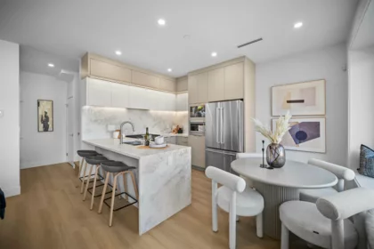 Kitchen Photo of 2 3563 E 25th Avenue, Vancouver, BC