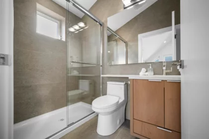 Laundry Room Photo of 2 3563 E 25th Avenue, Vancouver, BC