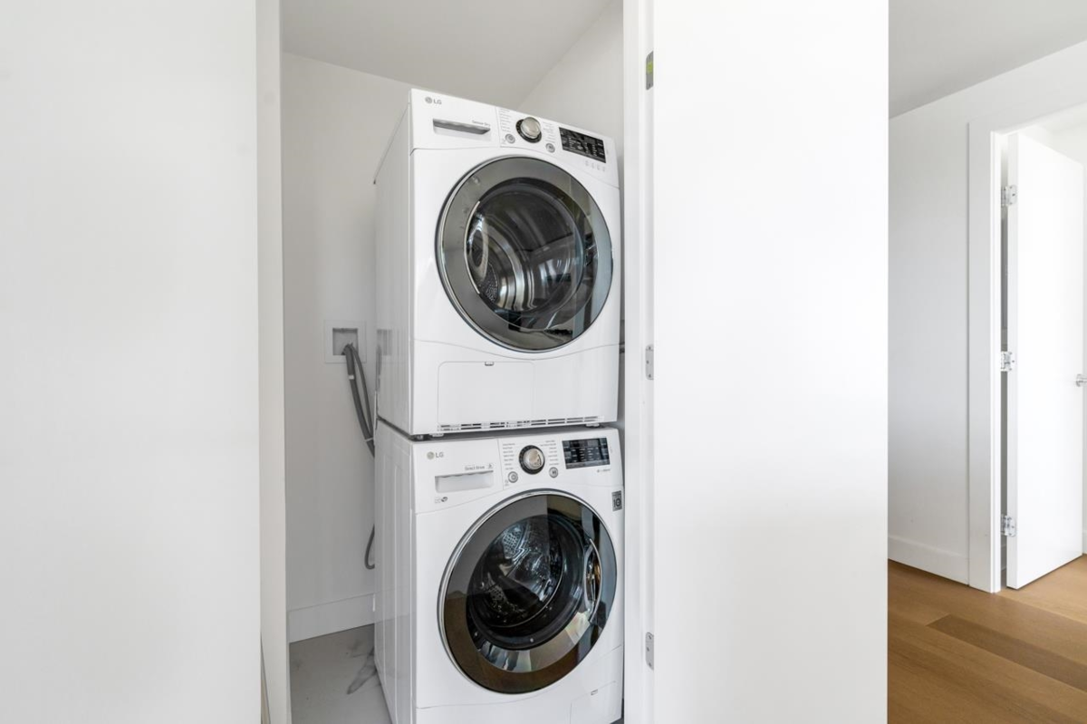 Backyard Photo of 802 5766 Gilbert Road, Richmond, BC