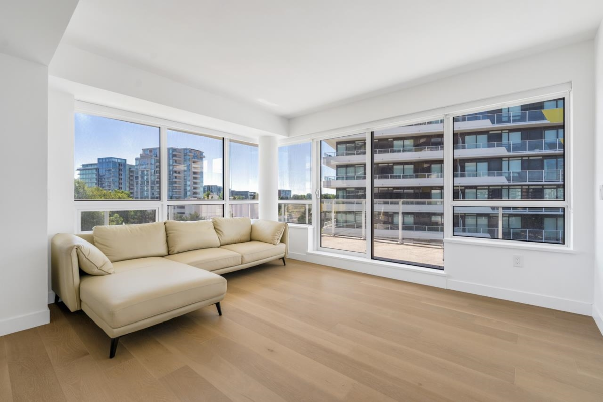 Entry Foyer Photo of 802 5766 Gilbert Road, Richmond, BC