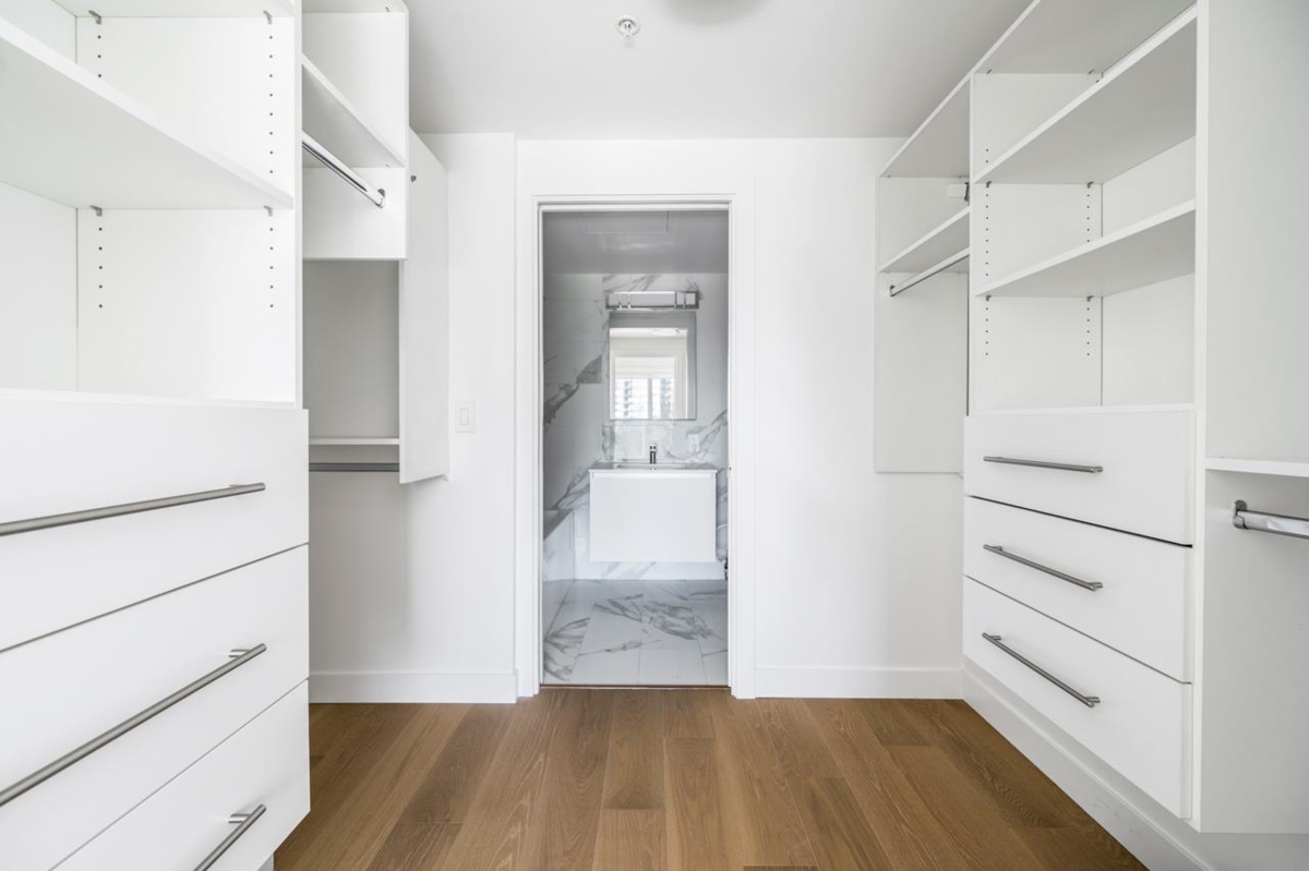 Primary Bathroom Photo of 802 5766 Gilbert Road, Richmond, BC