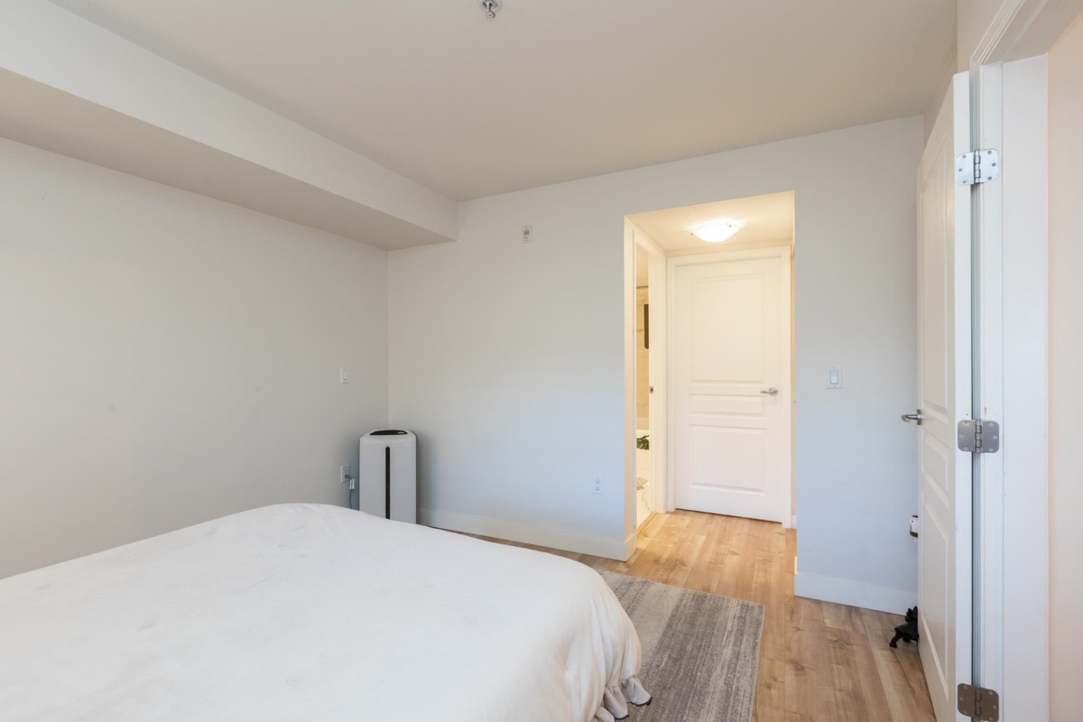 Mudroom Photo of 101 15188 22 Avenue, Surrey, BC
