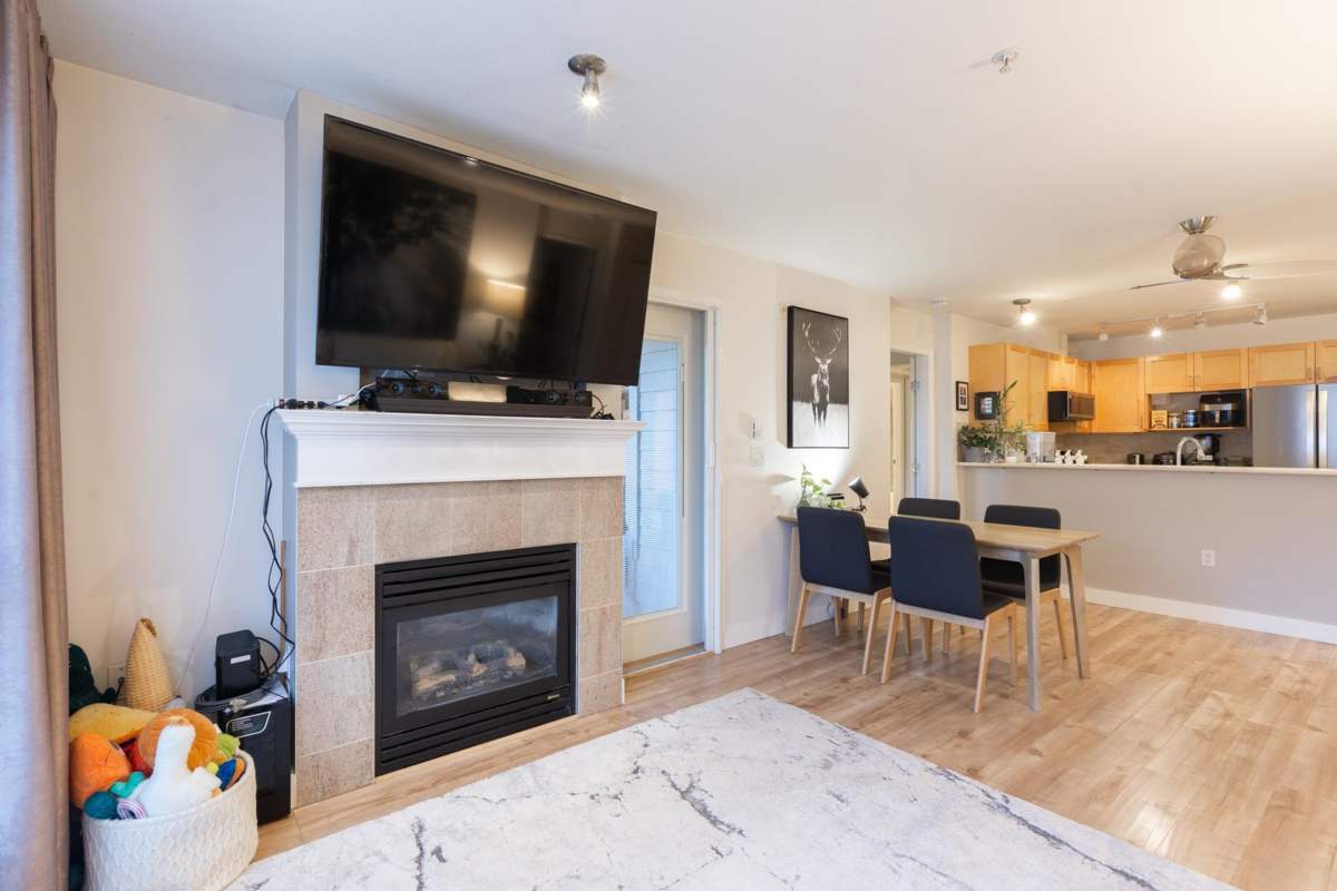 Office / Den Photo of 101 15188 22 Avenue, Surrey, BC