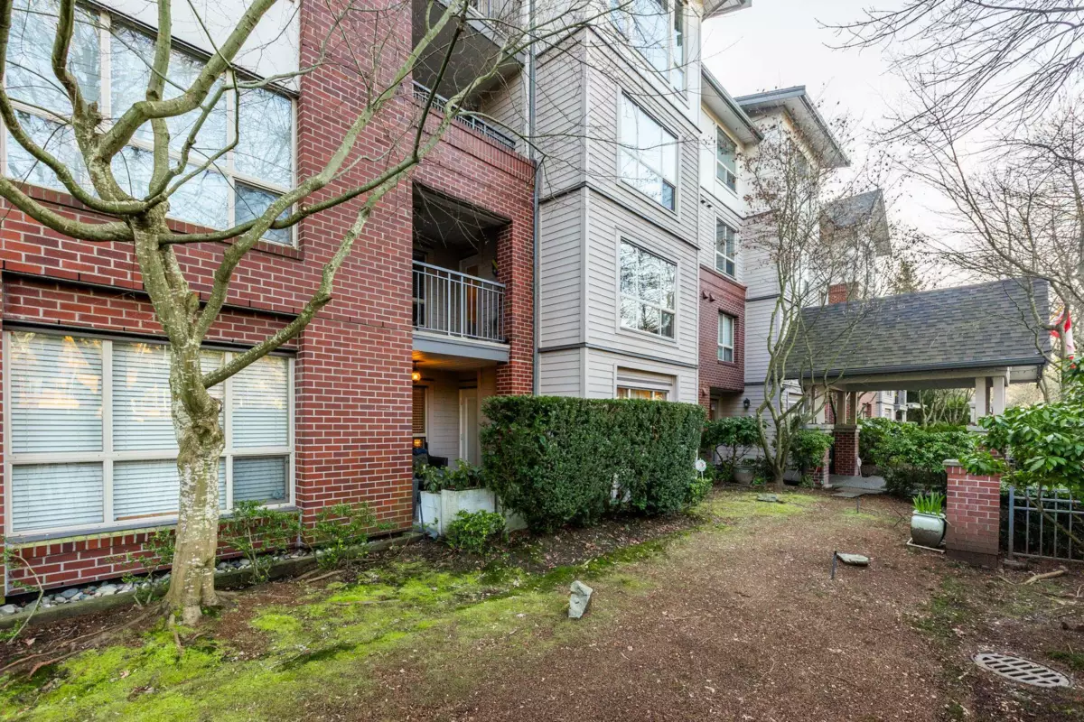 Outdoor Kitchen Photo of 101 15188 22 Avenue, Surrey, BC