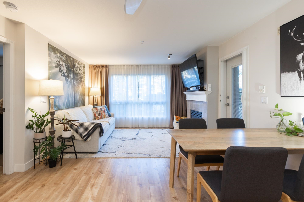 Powder Room Photo of 101 15188 22 Avenue, Surrey, BC