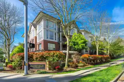101 15188 22 Avenue, Surrey, BC, Sunnyside Park Surrey — 2 bed apartment/condo for sale