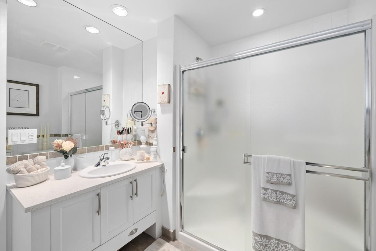 Guest Bathroom Photo of 302 15392 16a Avenue, Surrey, BC