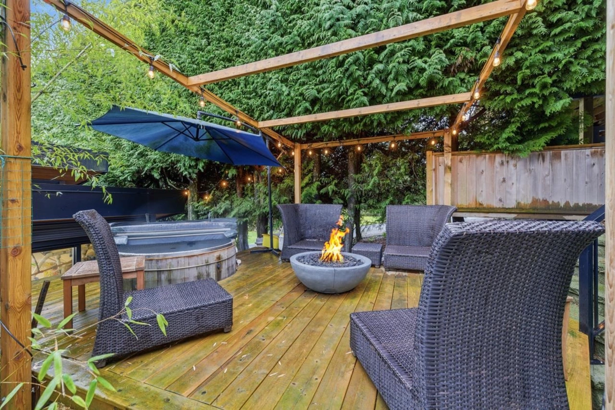 Outdoor Kitchen Photo of 1269 Cloverley Street, North Vancouver, BC