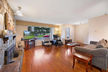 Breakfast Nook Photo of 12919 98a Avenue, Surrey, BC