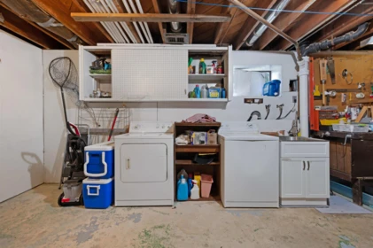 Mudroom Photo of 12919 98a Avenue, Surrey, BC