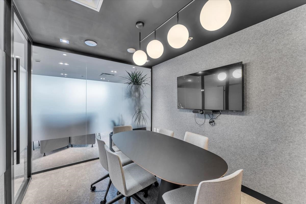 Hot Tub / Spa Photo of 1201 6300 Minoru Boulevard, Richmond, BC