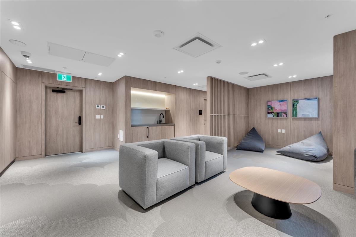 Swimming Pool Photo of 1201 6300 Minoru Boulevard, Richmond, BC