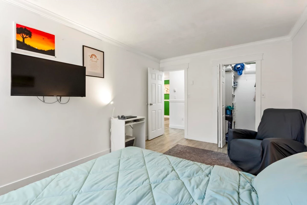 Bedroom 3 Photo of 305 10644 151a Street, Surrey, BC