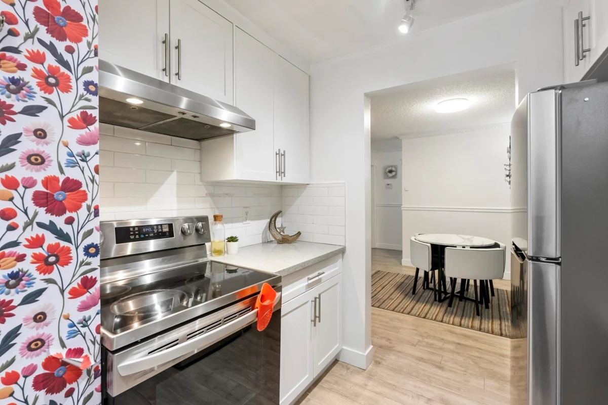 Breakfast Nook Photo of 305 10644 151a Street, Surrey, BC