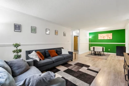 305 10644 151a Street, Surrey, BC
