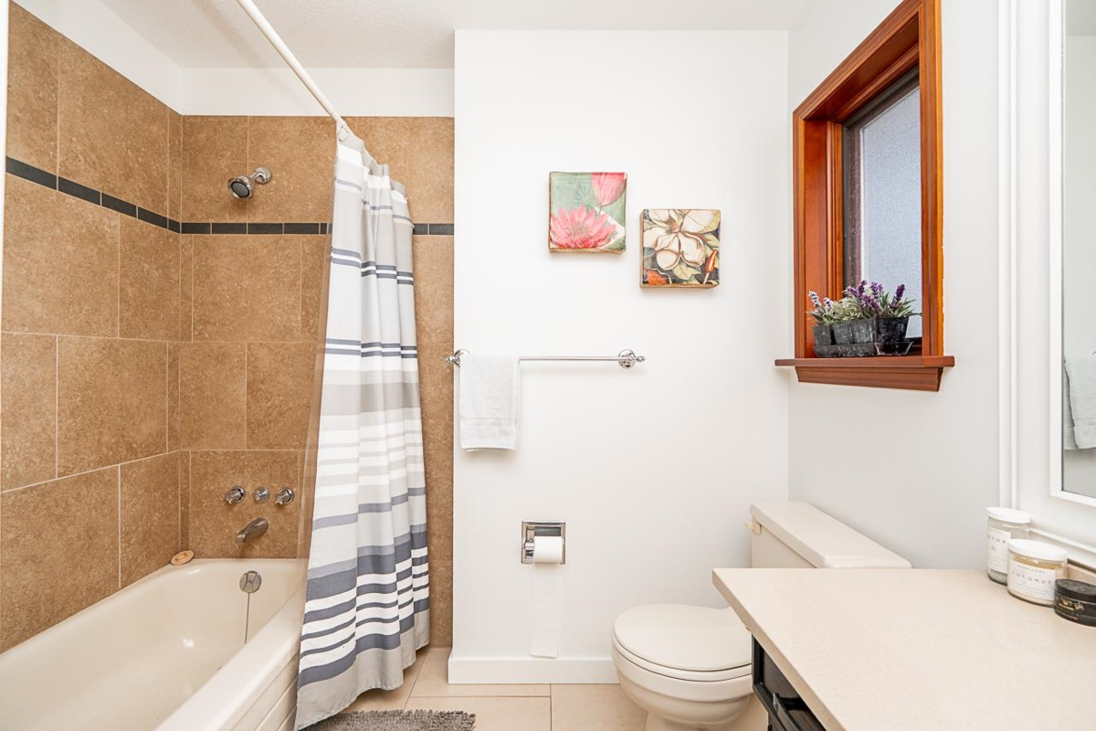 Mudroom Photo of 2764 Parkway Drive, Surrey, BC