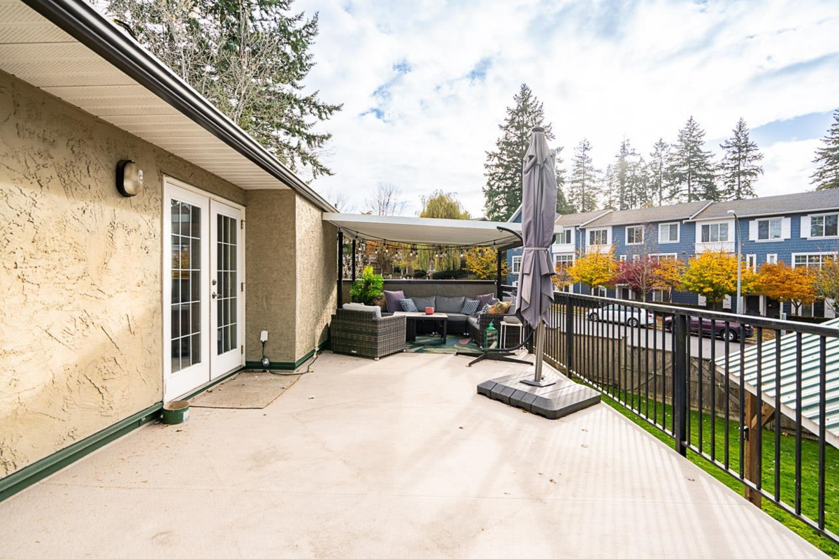 Swimming Pool Photo of 2764 Parkway Drive, Surrey, BC