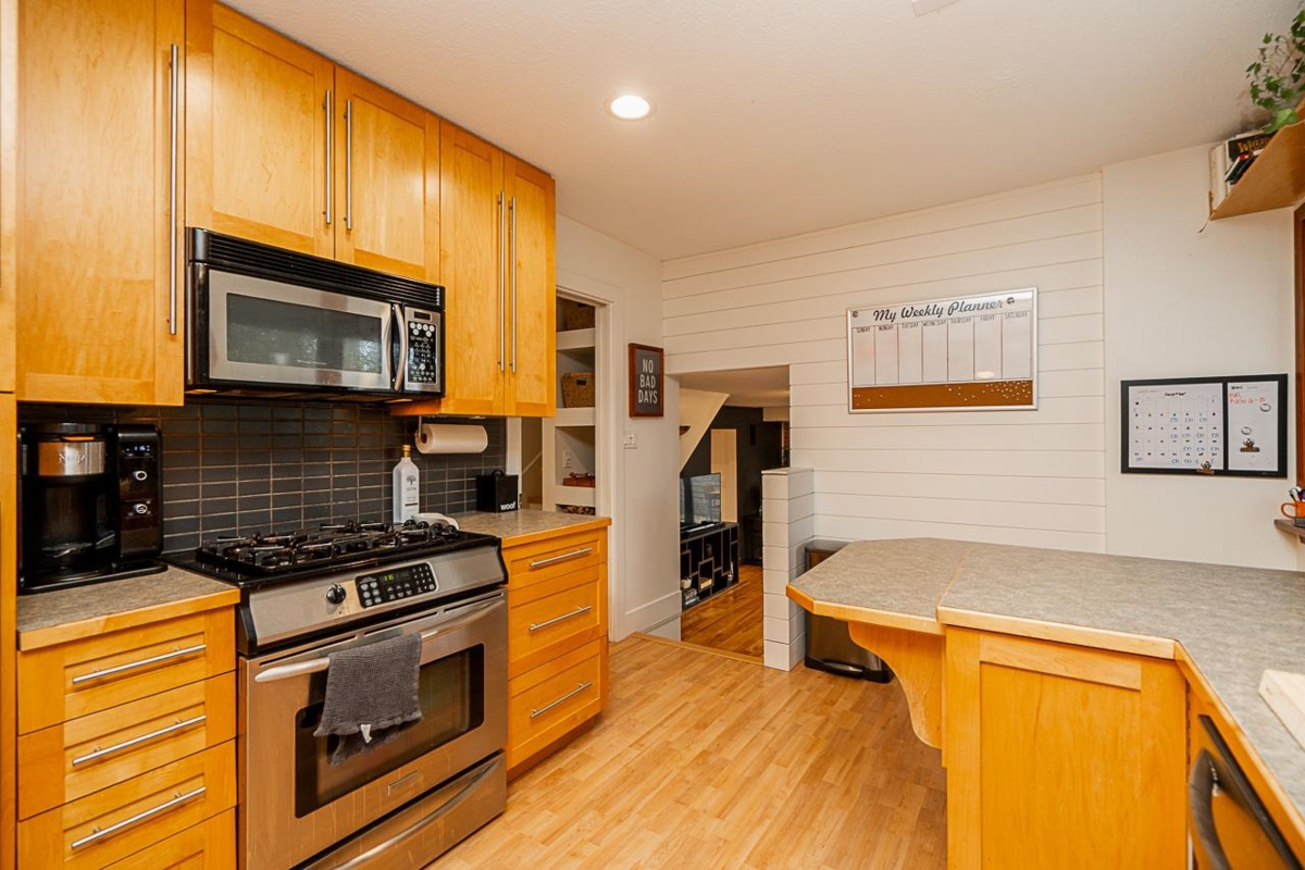 Walk-In Closet Photo of 2764 Parkway Drive, Surrey, BC