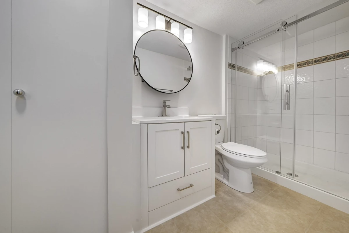 Entry Foyer Photo of 201 1011 W King Edward Avenue, Vancouver, BC