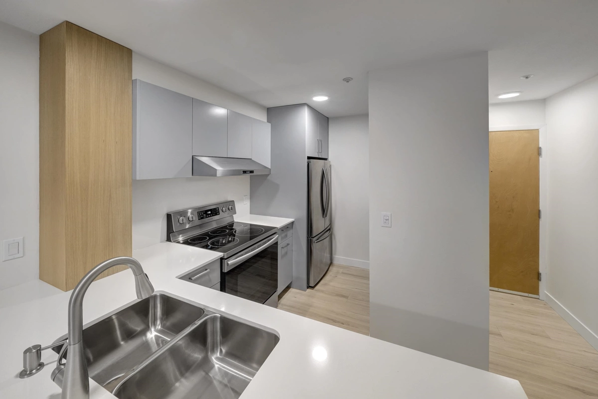 Primary Bathroom Photo of 201 1011 W King Edward Avenue, Vancouver, BC