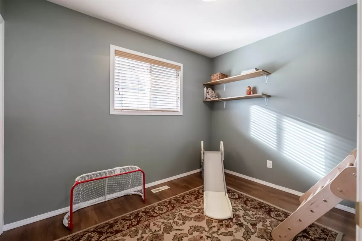 Bedroom 3 Photo of 4 9486 Woodbine Street, Chilliwack, BC