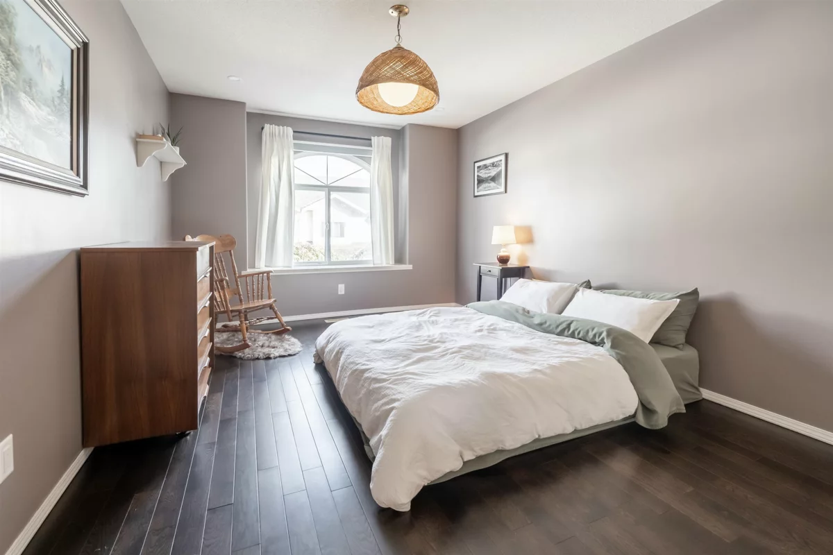 Breakfast Nook Photo of 4 9486 Woodbine Street, Chilliwack, BC